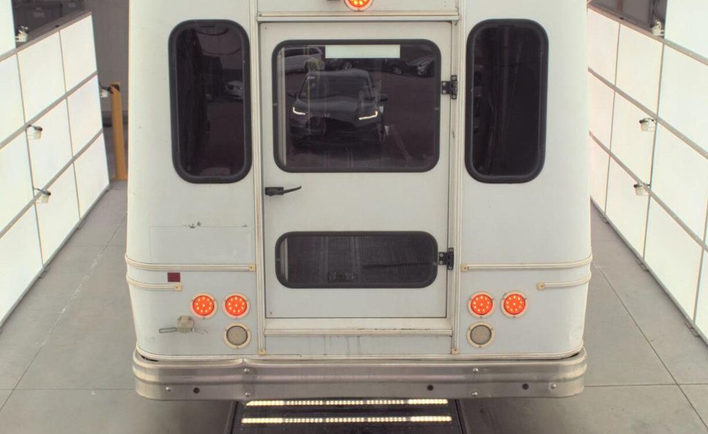 2017 Ford E350 Non-CDL Wheelchair Shuttle Bus For Sale For Adults Medical Transport Mobility ADA Handicapped - 22979674 - 3