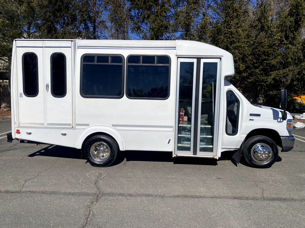 2017 Ford E350 Non-CDL Wheelchair Shuttle Bus For Sale For Adults Medical Transport Mobility ADA Handicapped - 23066397 - 1