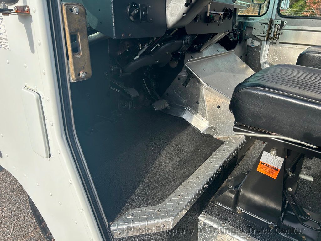 2017 Ford E350HD STEP VAN JUST 2k MILES! SUPER NICE UNIT! EXTREMELY LOW MILES! - 22941433 - 10