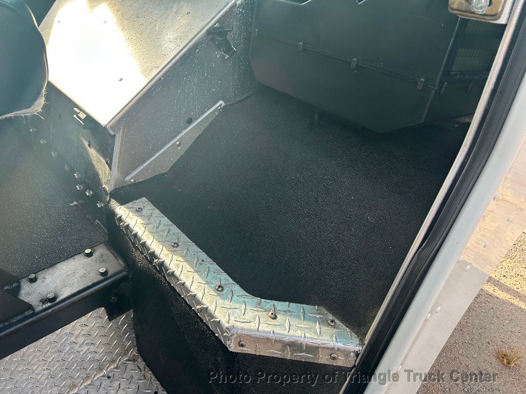 2017 Ford E350HD STEP VAN JUST 2k MILES! SUPER NICE UNIT! EXTREMELY LOW MILES! - 22941433 - 29