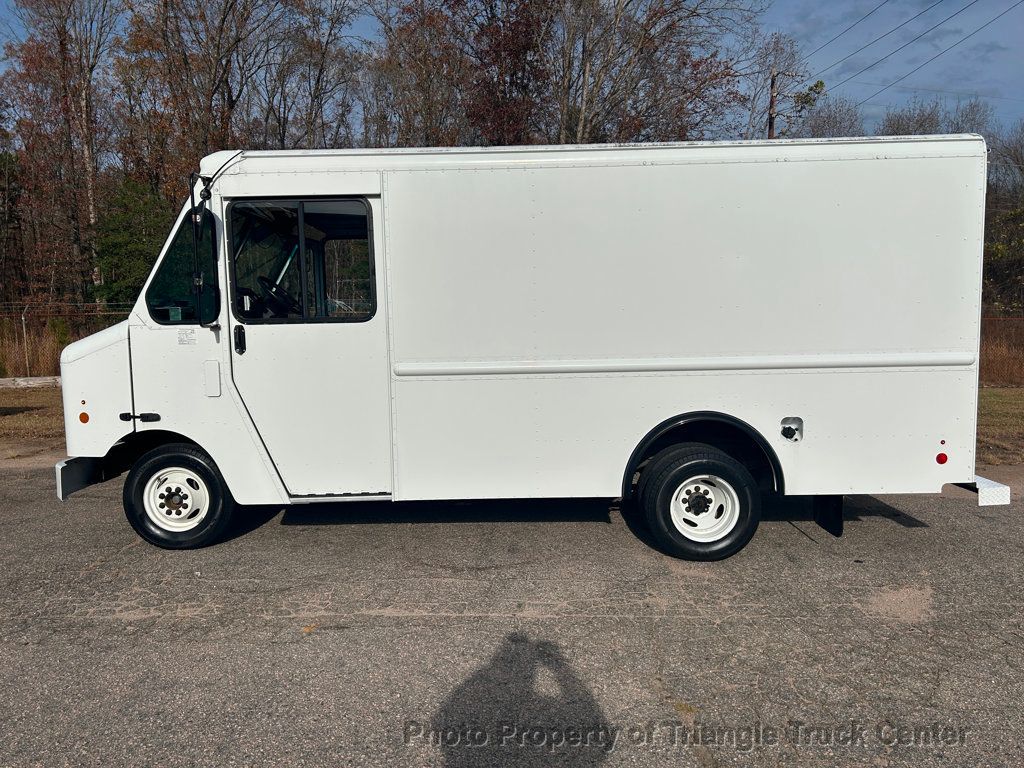 2017 Ford E350HD STEP VAN JUST 2k MILES! SUPER NICE UNIT! EXTREMELY LOW MILES! - 22941433 - 40