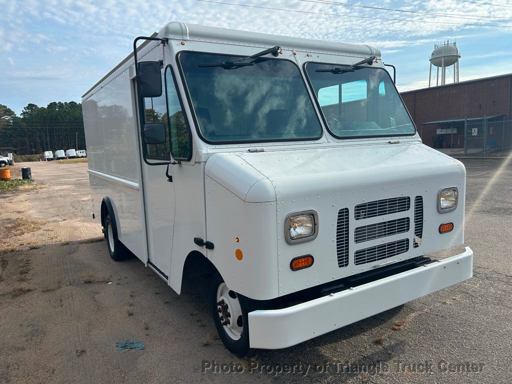 2017 Ford E350HD STEP VAN JUST 2k MILES! SUPER NICE UNIT! EXTREMELY LOW MILES! - 22941433 - 42
