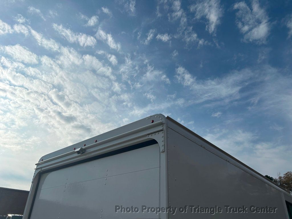 2017 Ford E350HD STEP VAN JUST 2k MILES! SUPER NICE UNIT! EXTREMELY LOW MILES! - 22941433 - 76