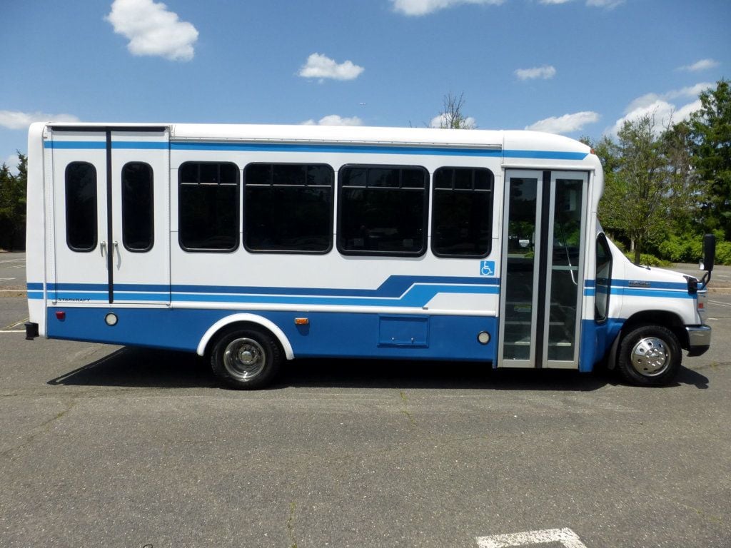 2017 Ford E450 14 Passenger 3 Wheelchair Shuttle Bus For Seniors Church Adults Medical Transport Handicapped - 22399973 - 1