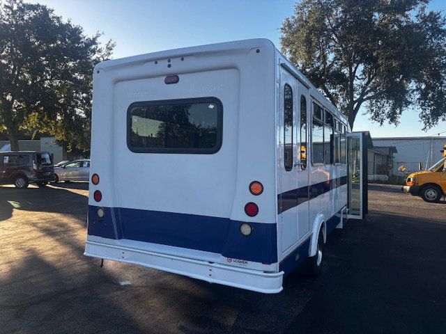 2017 Ford E450 SHUTTLE BUS E-450  BUS - 22978791 - 20