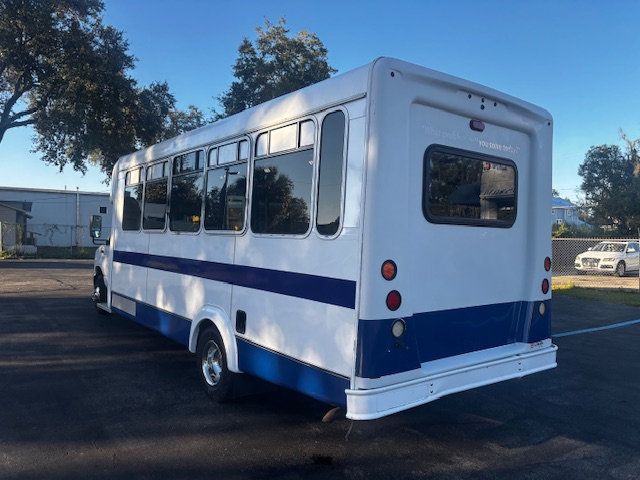 2017 Ford E450 SHUTTLE BUS E-450  BUS - 22978791 - 3
