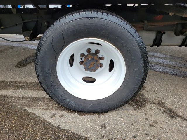 2017 Ford E450 Super Duty Cutaway Cutaway Van 2D - 22909280 - 19