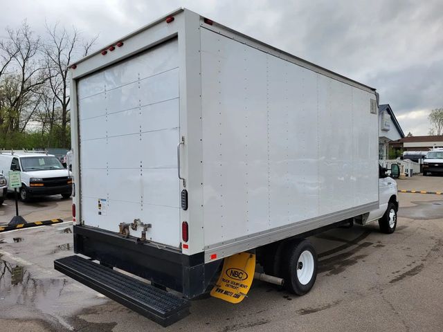 2017 Ford E450 Super Duty Cutaway Cutaway Van 2D - 22909280 - 8