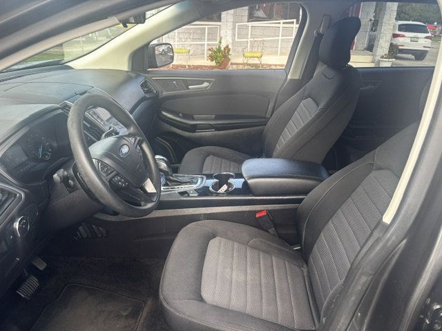 2017 Ford Edge SE AWD - 23066447 - 3
