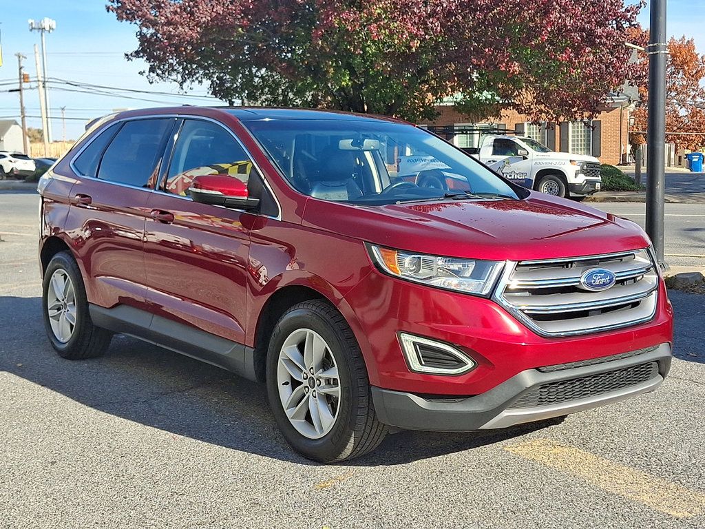 2017 Ford Edge SEL photo 2