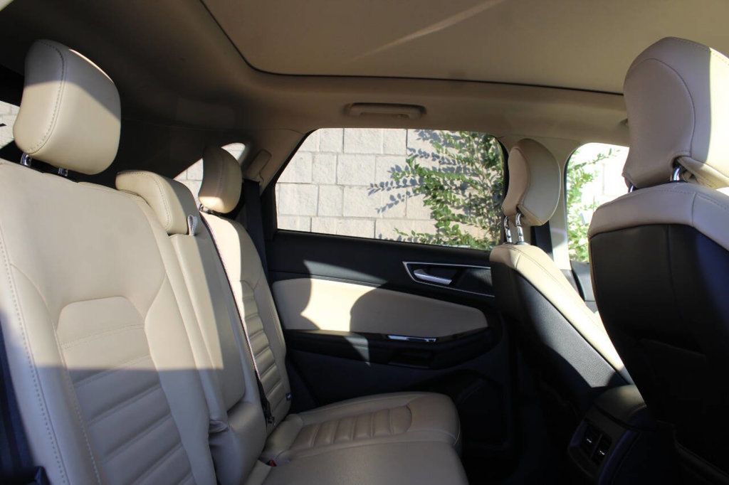 2017 Ford Edge SEL AWD - 22917694 - 13