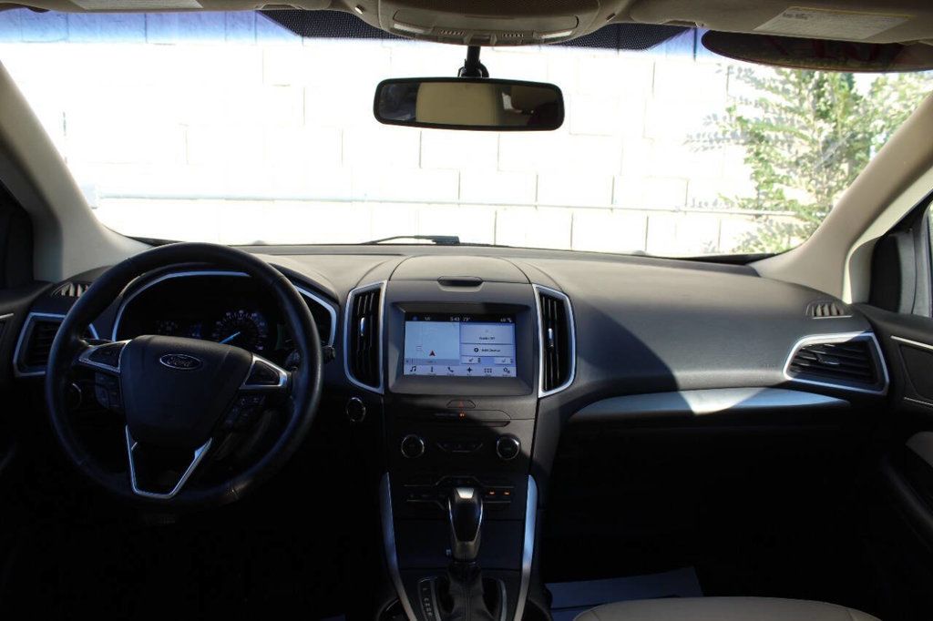 2017 Ford Edge SEL AWD - 22917694 - 18