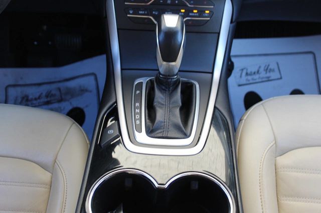 2017 Ford Edge SEL AWD - 22917694 - 24