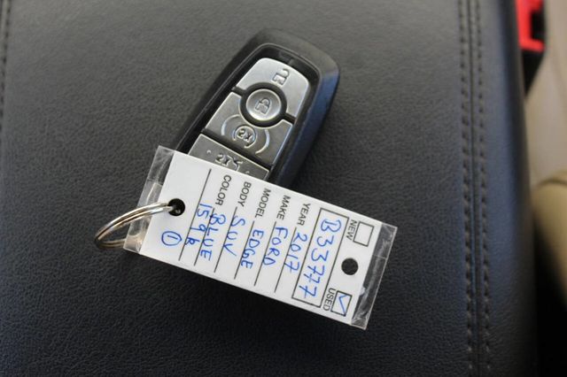 2017 Ford Edge SEL AWD - 22917694 - 27