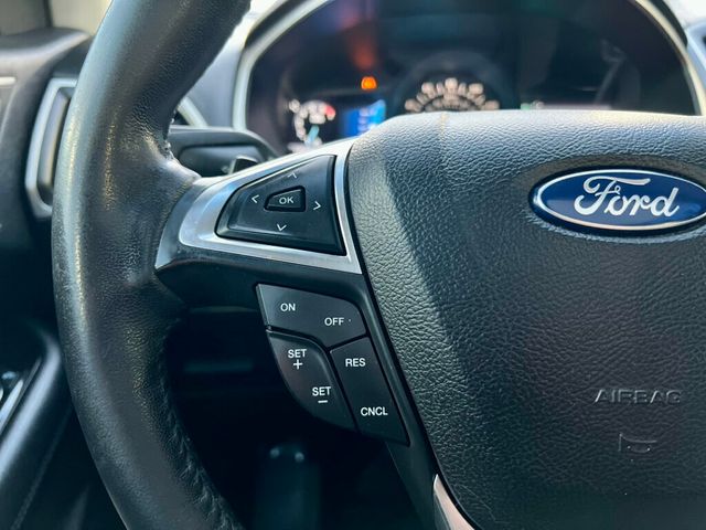 2017 Ford Edge SEL AWD - 22924957 - 17