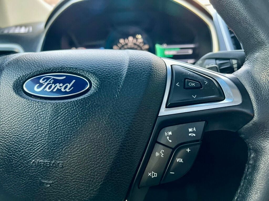 2017 Ford Edge SEL AWD - 22924957 - 18