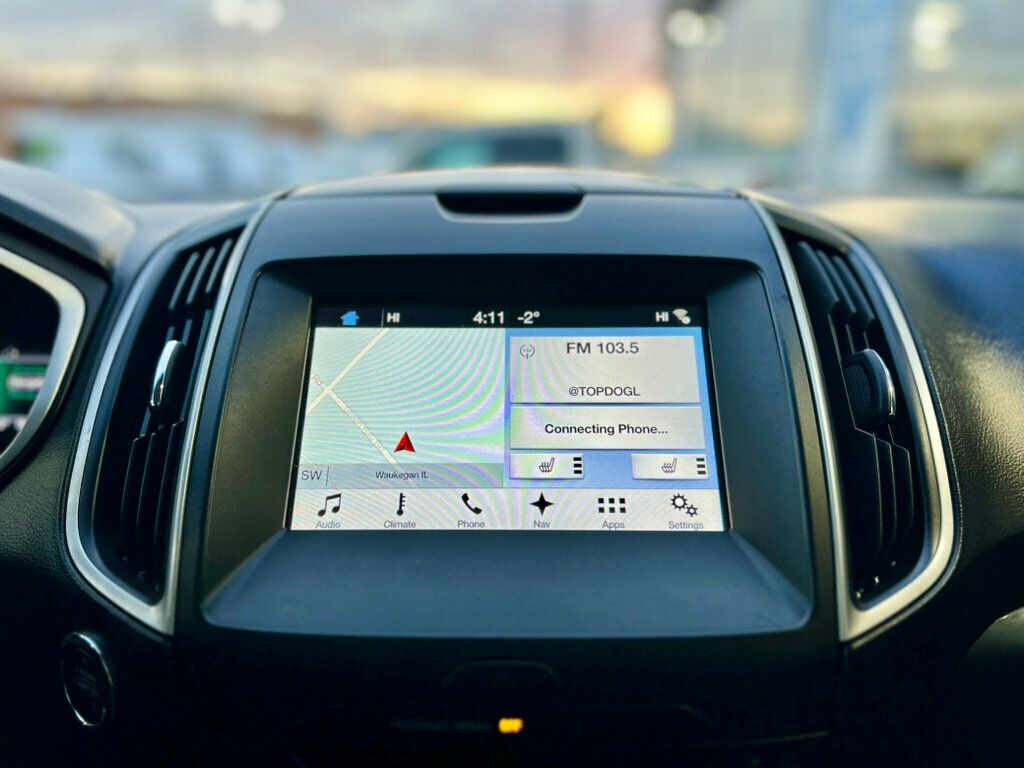 2017 Ford Edge SEL AWD - 22924957 - 19