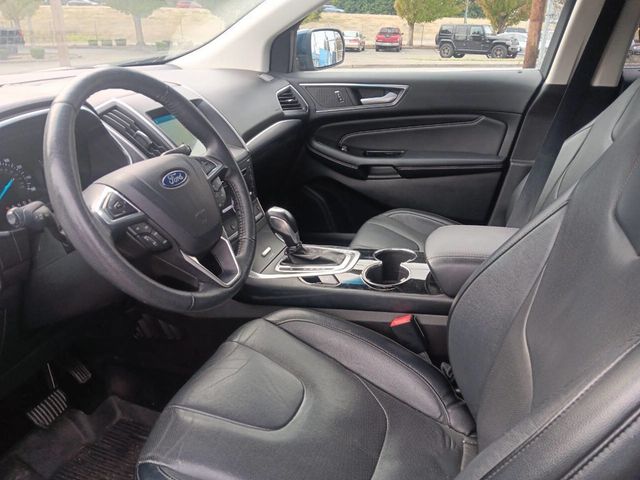 2017 Ford Edge Titanium AWD - 22932562 - 4