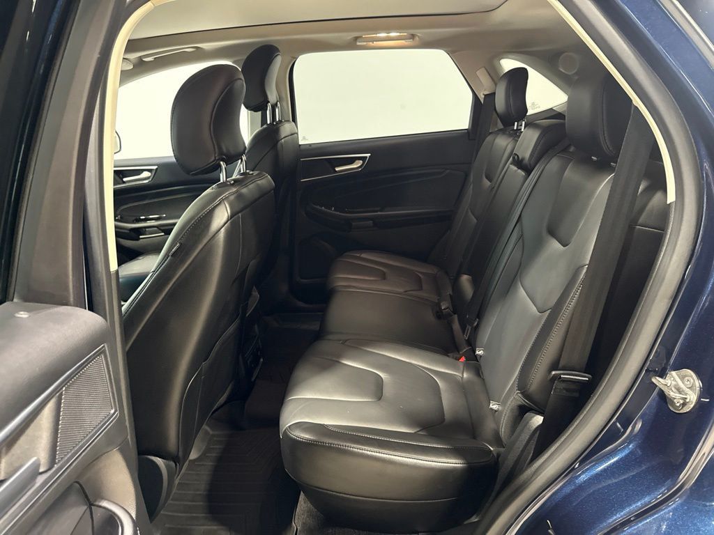 2017 Ford Edge Titanium AWD - 23044051 - 30