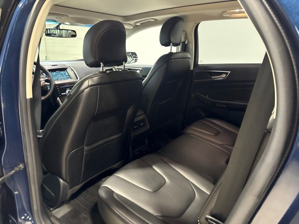 2017 Ford Edge Titanium AWD - 23044051 - 32