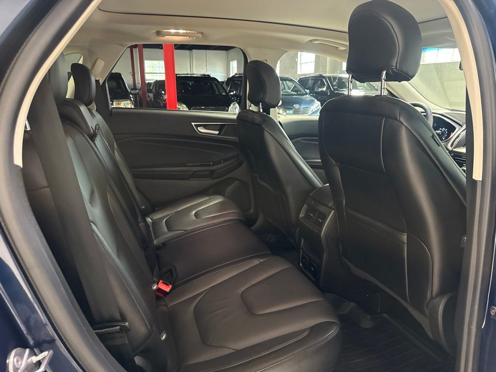 2017 Ford Edge Titanium AWD - 23044051 - 37