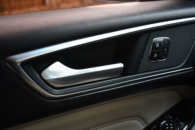 2017 Ford Edge Titanium FWD - 22937106 - 12