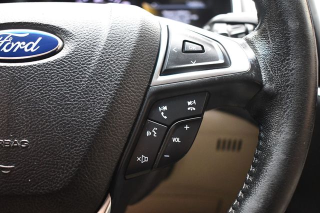 2017 Ford Edge Titanium FWD - 22937106 - 19