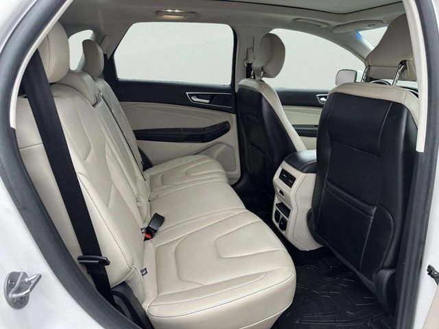 2017 Ford Edge Titanium FWD - 22969618 - 17