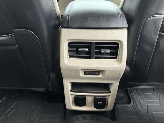 2017 Ford Edge Titanium FWD - 22969618 - 19