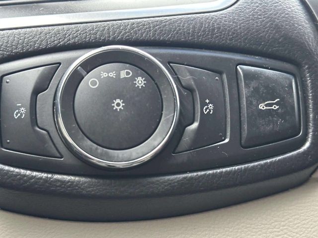 2017 Ford Edge Titanium FWD - 22969618 - 31