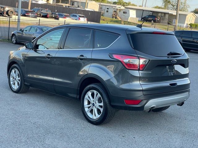 2017 Ford Escape 2017 FORD ESCAPE 4D SUV SE GREAT-DEAL 615-730-9991 - 22564469 - 4