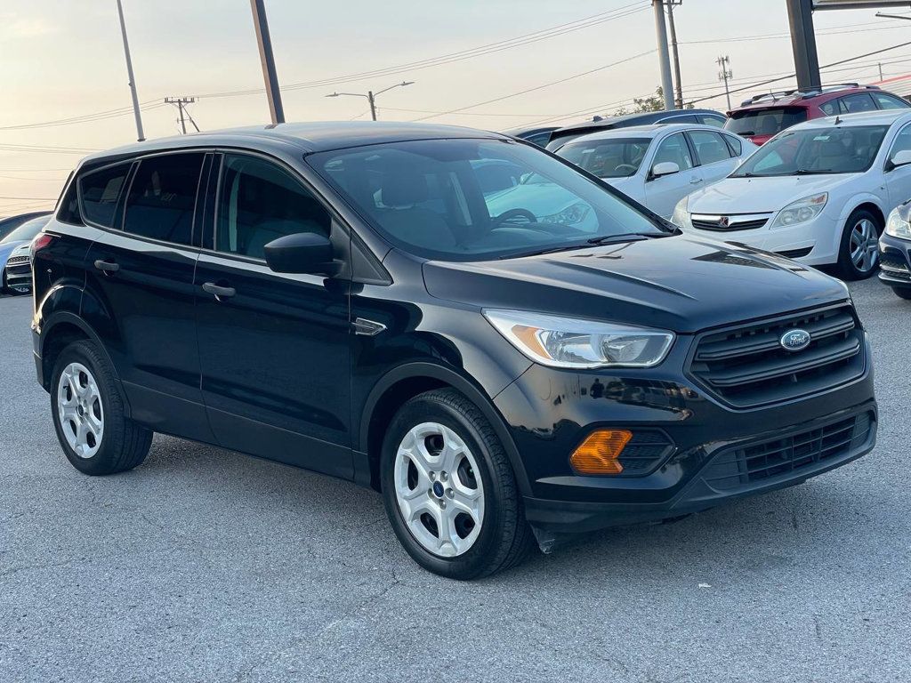 2017 Ford Escape S photo 3