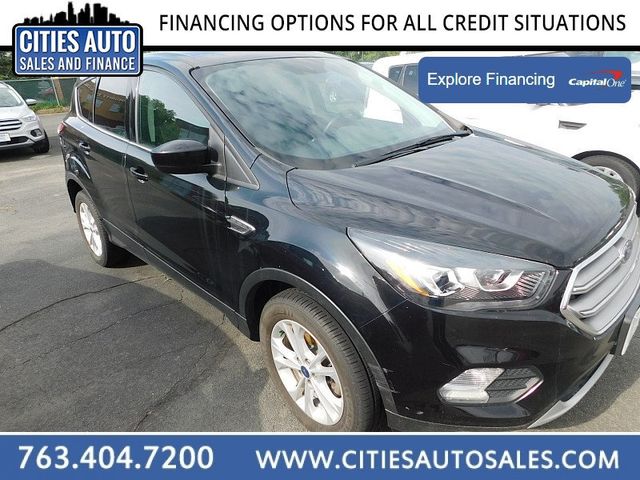 2017 Ford Escape 4d SUV FWD SE - 22809227 - 0