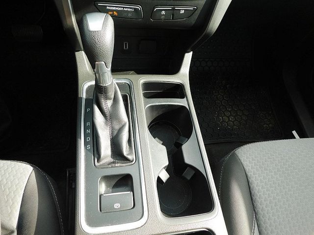 2017 Ford Escape 4d SUV FWD SE - 22809227 - 11