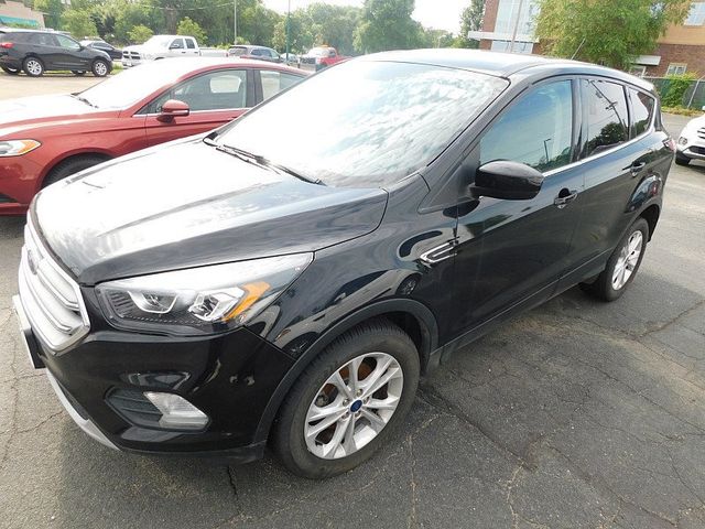2017 Ford Escape 4d SUV FWD SE - 22809227 - 4