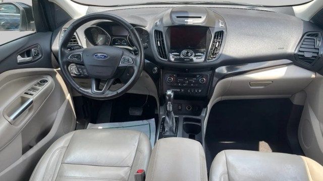 2017 Ford Escape FWD 4dr Titanium - 23046449 - 9