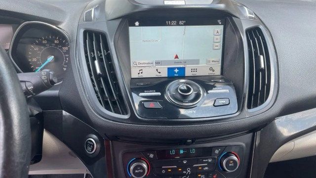 2017 Ford Escape FWD 4dr Titanium - 23046449 - 14