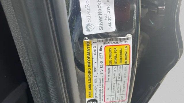 2017 Ford Escape FWD 4dr Titanium - 23046449 - 17