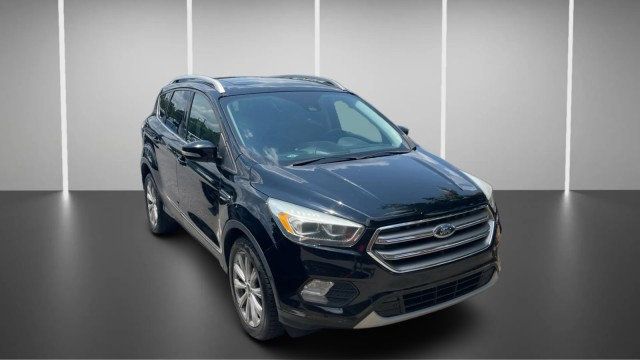 2017 Ford Escape FWD 4dr Titanium - 23046449 - 1