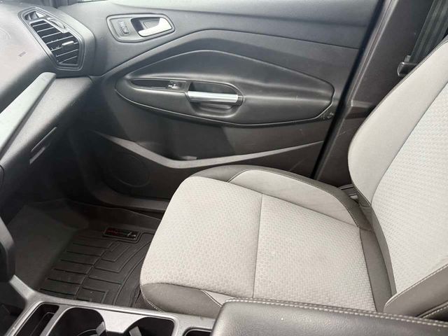 2017 Ford Escape SE 4WD - 22953326 - 15