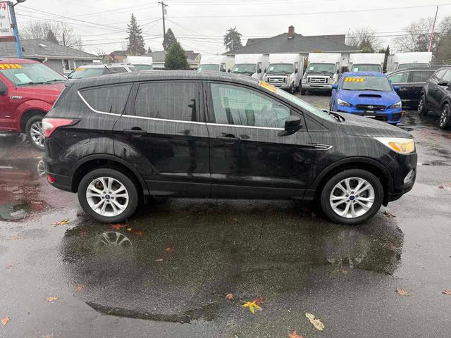 2017 Ford Escape SE 4WD - 22953326 - 3