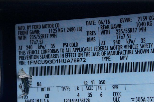 2017 Ford Escape SE 4WD - 23020069 - 8