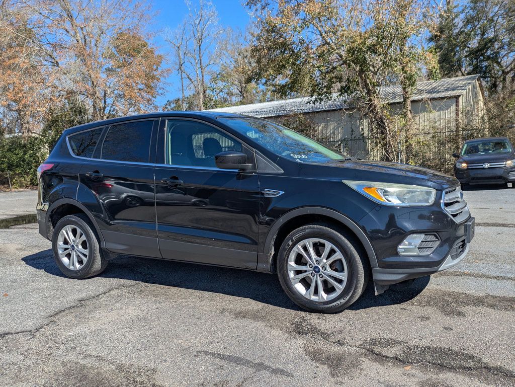 2017 Ford Escape SE 4WD - 22983502 | Video 1