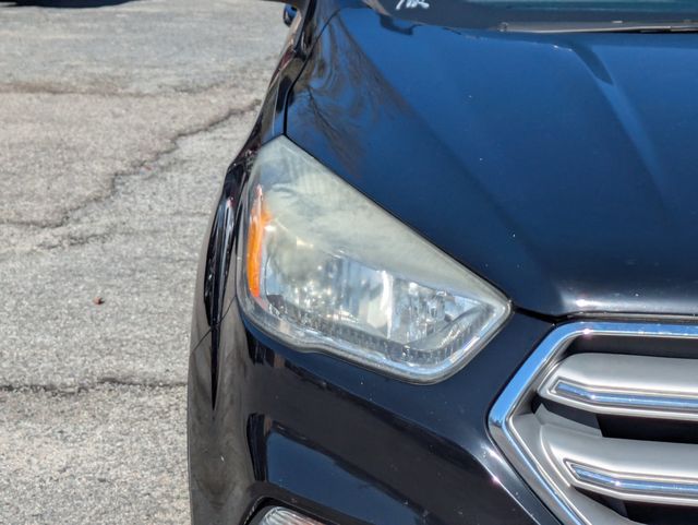 2017 Ford Escape SE 4WD - 22983502 - 9