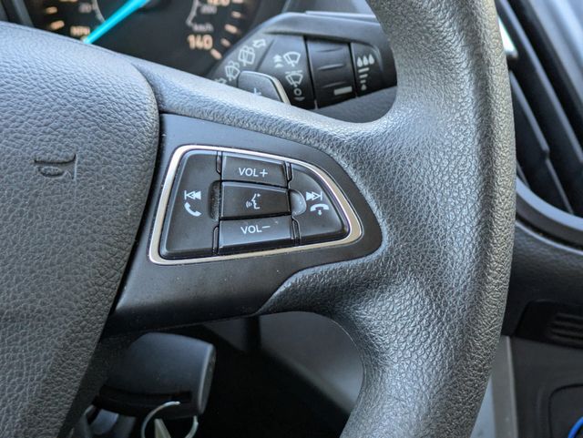 2017 Ford Escape SE 4WD - 22983502 - 26