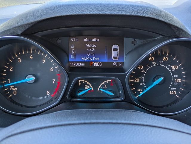 2017 Ford Escape SE 4WD - 22983502 - 27