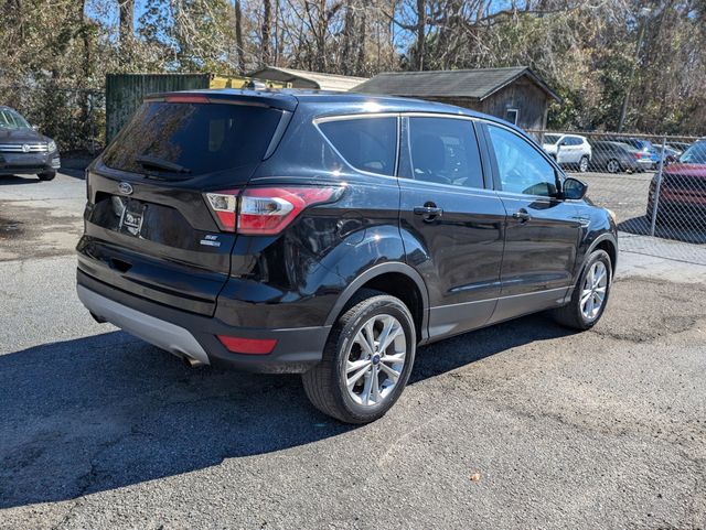 2017 Ford Escape SE 4WD - 22983502 - 3