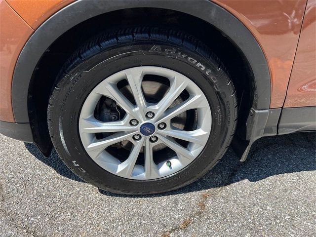 2017 Ford Escape SE photo 9