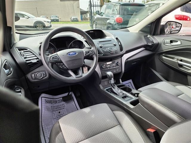 2017 Ford Escape SE 4WD - 22375857 - 33