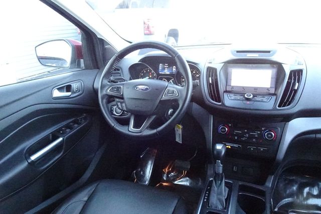 2017 Ford Escape SE 4WD - 22934712 - 12